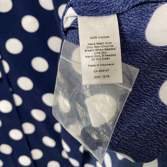 Talbots Women’s Midi Skirt A-line Flare Navy Blue Polka Dot Size 10 Faux Button - Picture 9 of 12